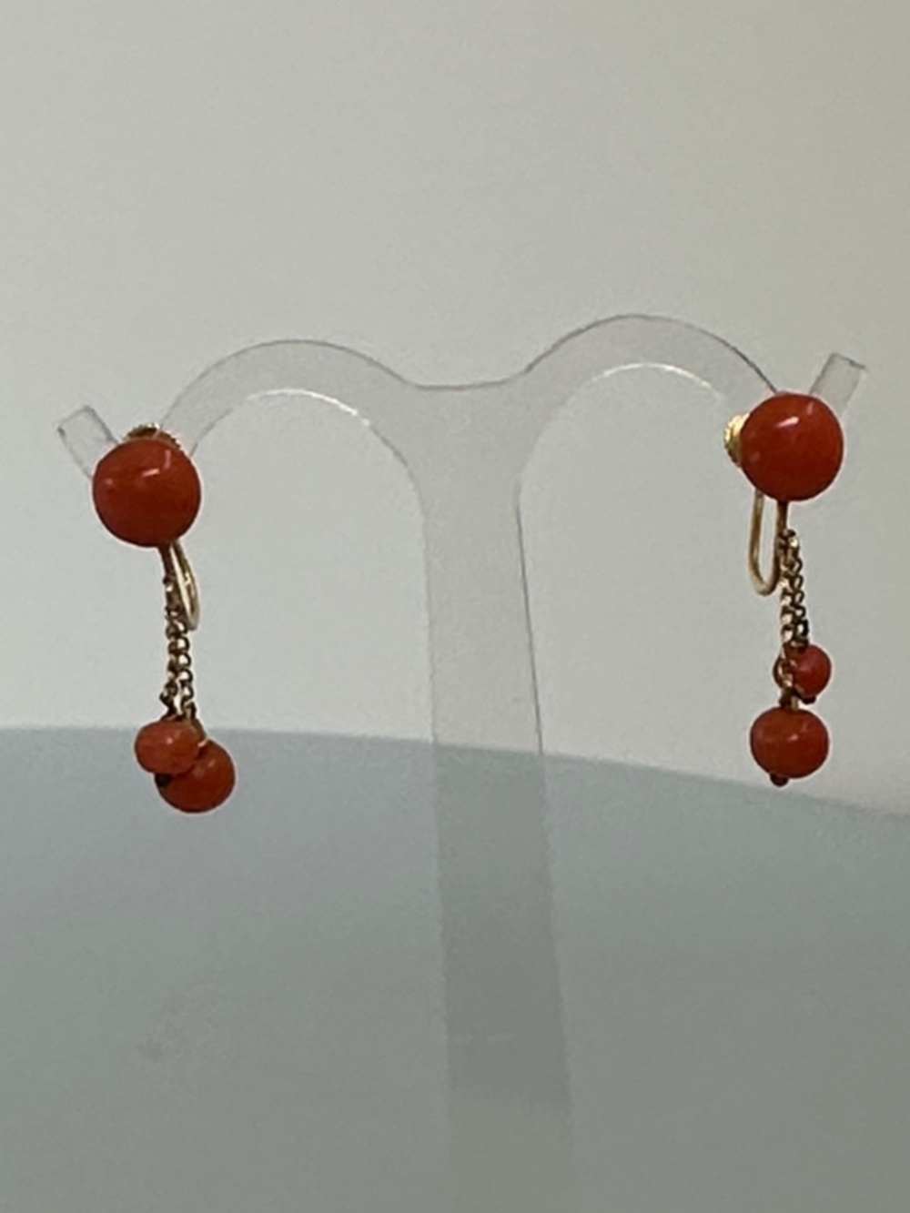 Vintage 14k real solid Gold and Coral Red Bead Drop Earrings